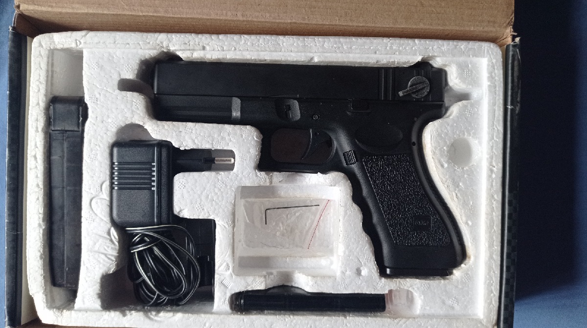 Glock 18 Eléctrica Cyma CM 0.30
