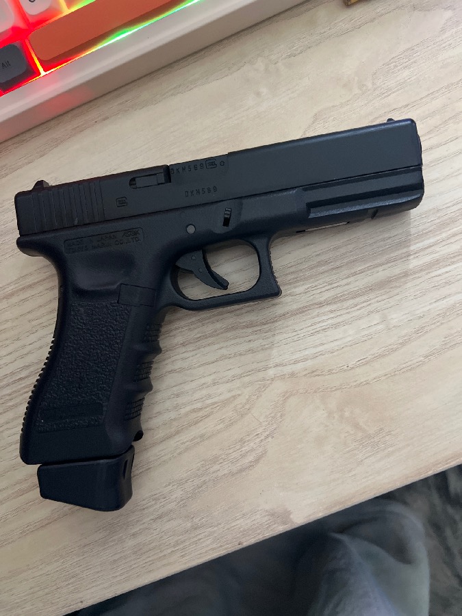 Tokyo Marui Glock 20 Airsoft
