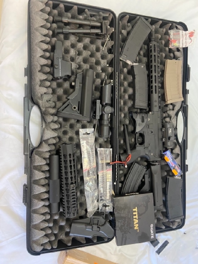 M4 de Evolution Upgradeada + Accesorios