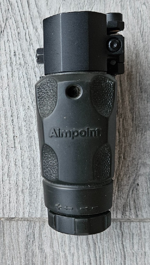 Magnificador Aimpoint 3XMag-1 + Montura Abatible