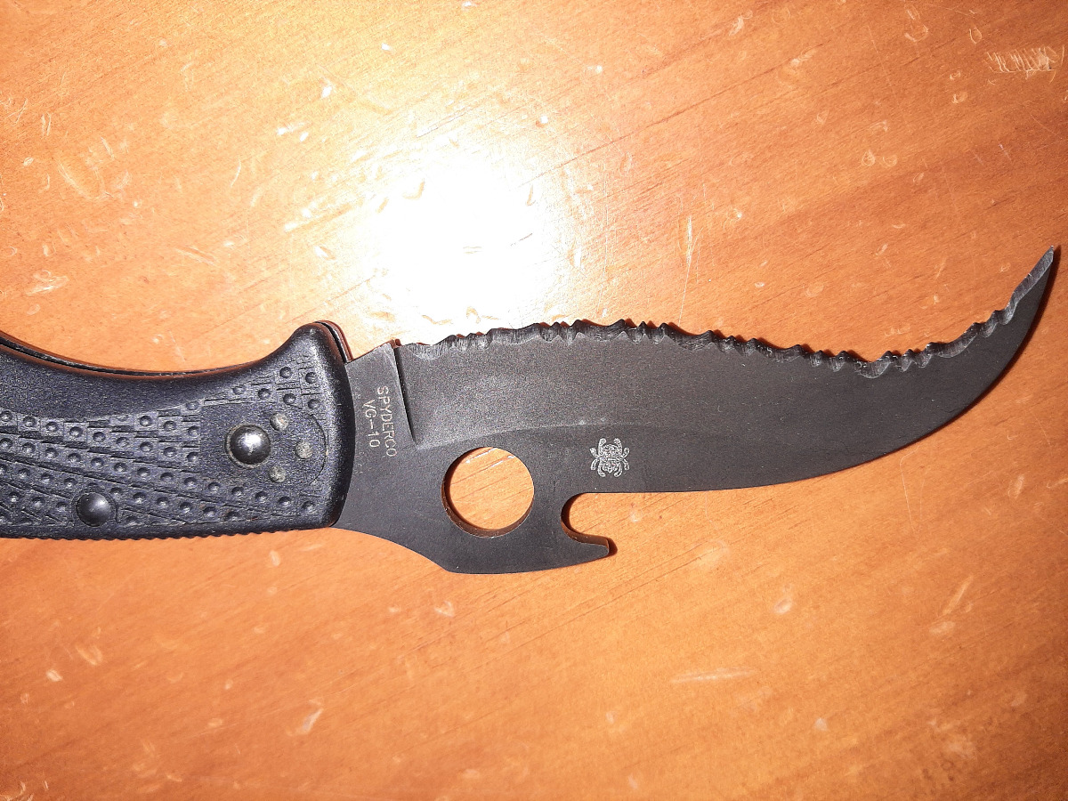 Navaja Spyderco Matriarch 2 Emerson Open