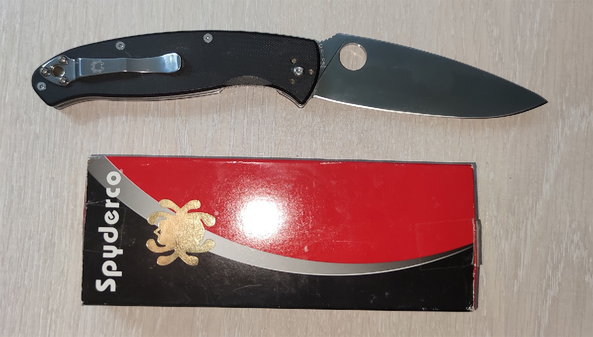 Navaja Spyderco Resilience