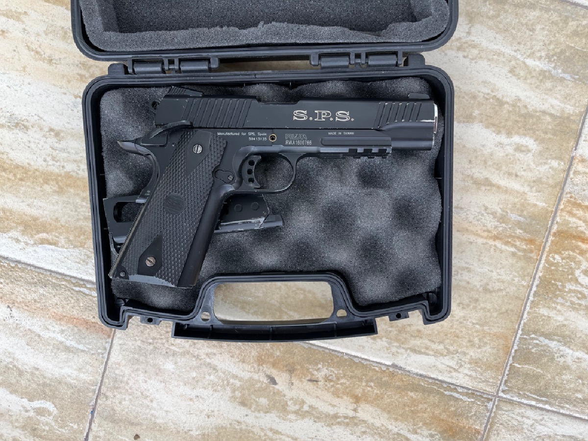 Pack fusil + 2 pistolas