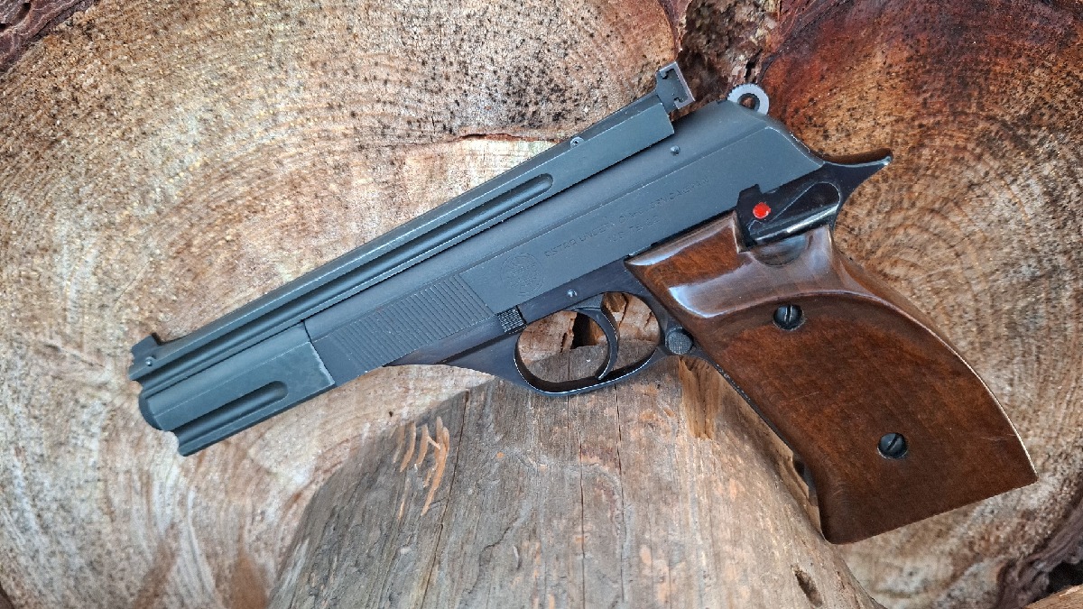 Pistola Astra TS22 Calibre 22LR