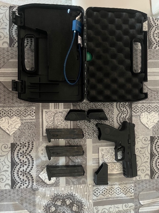 Pistola Beretta APX A1