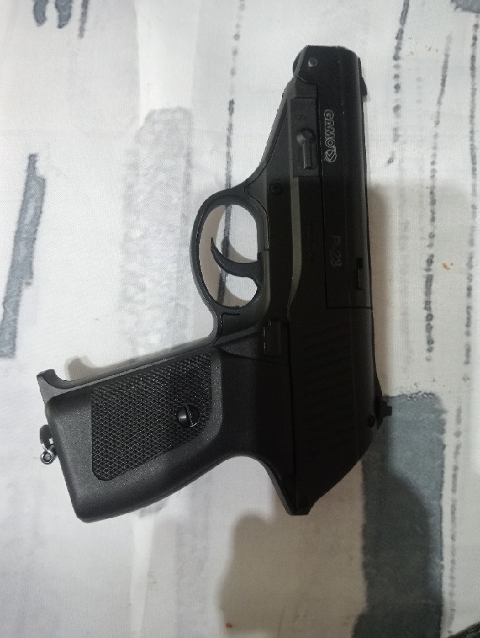 Pistola CO2 Gamo P23 4.5