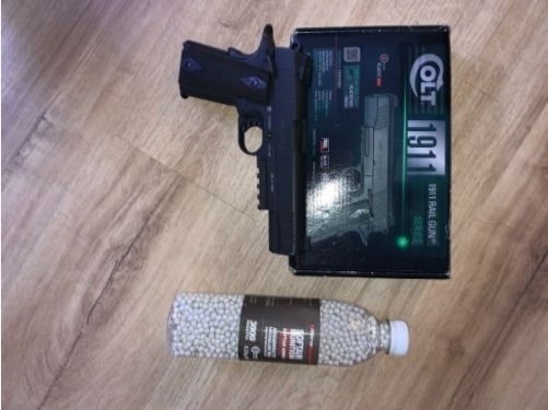 Pistola Colt 1911 Rail Gun Full Metal