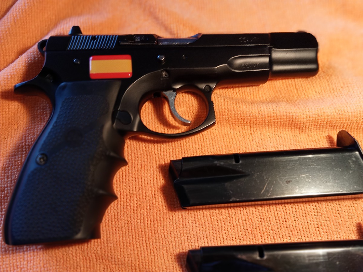 CZ 75B con kit Kadet del 22