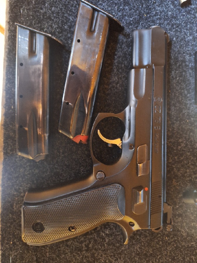 Pistola CZ 85 9mm Parabellum