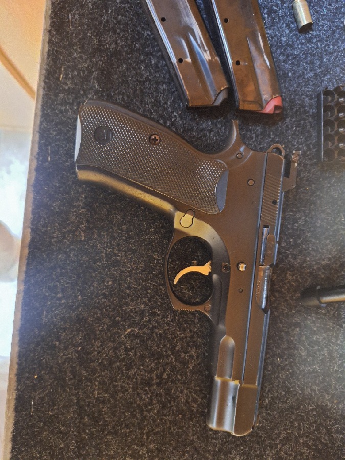Pistola CZ 89 9mm Parabellum