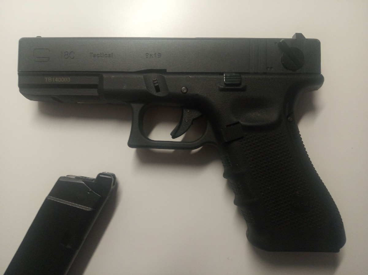 Glock 18 Greegas