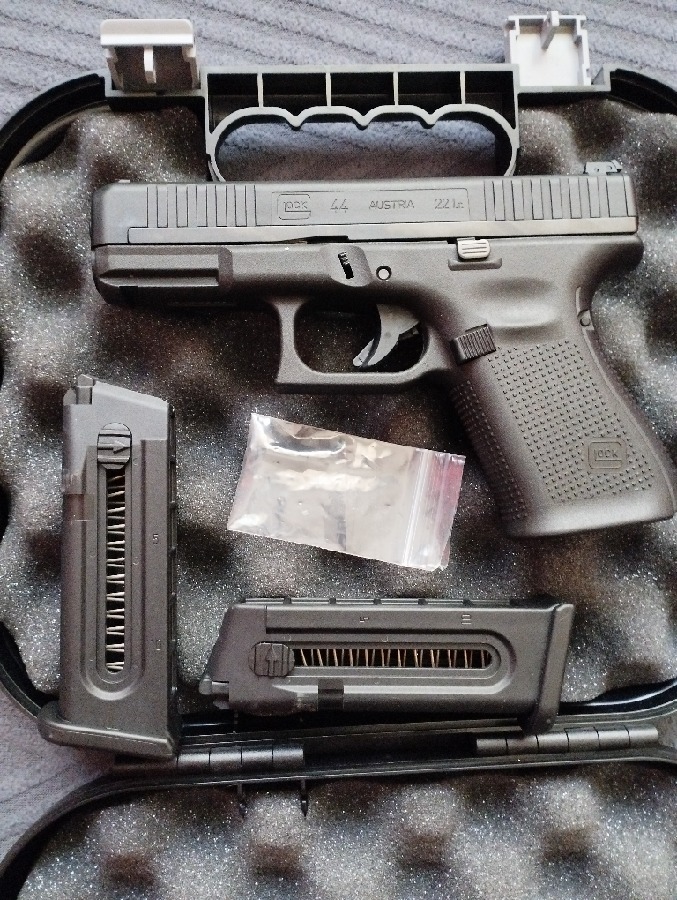 Pistola Glock 44 Calibre .22 LR