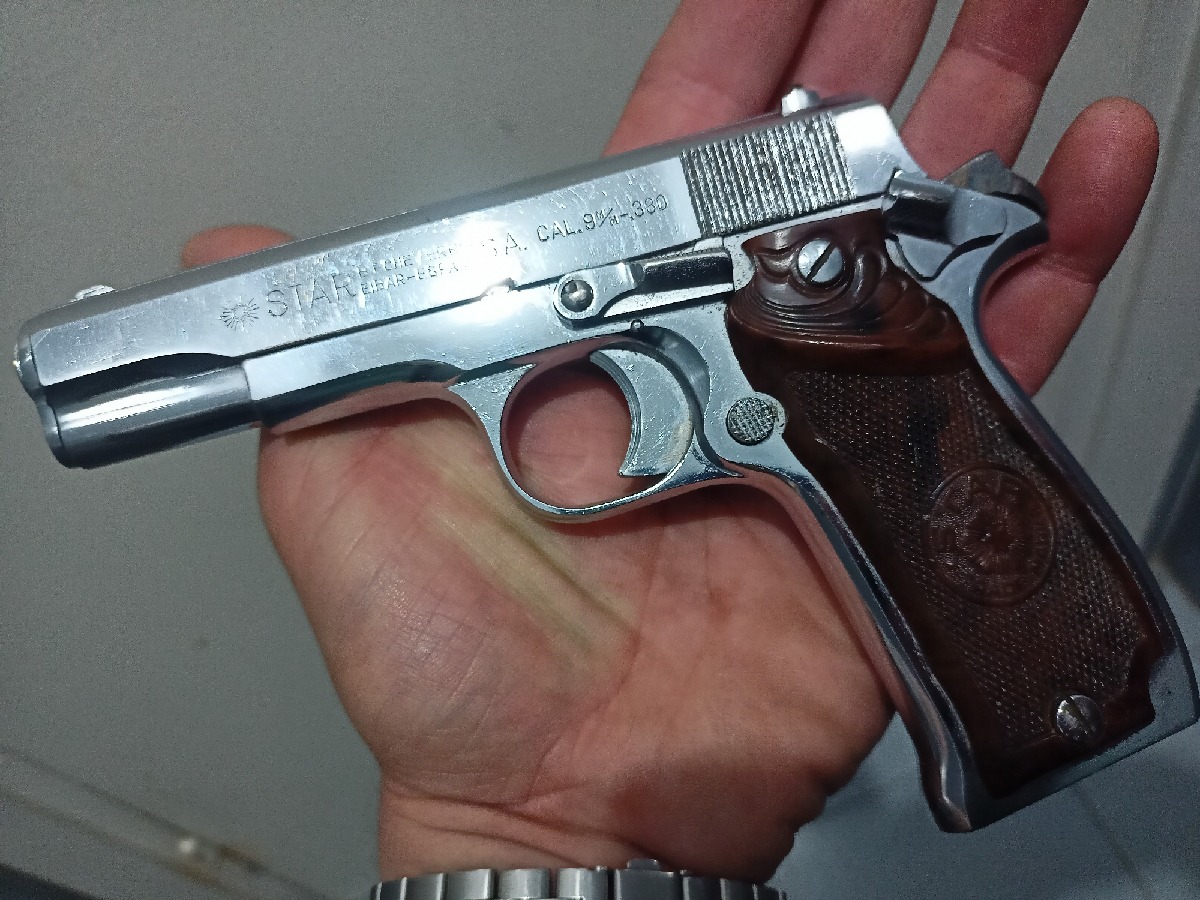 Pistola Star 9 mm Corto