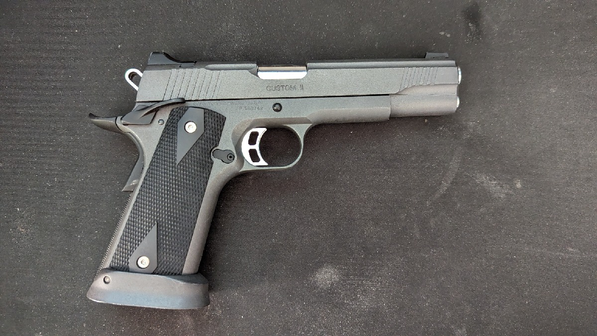 Predator tactical iron shrike