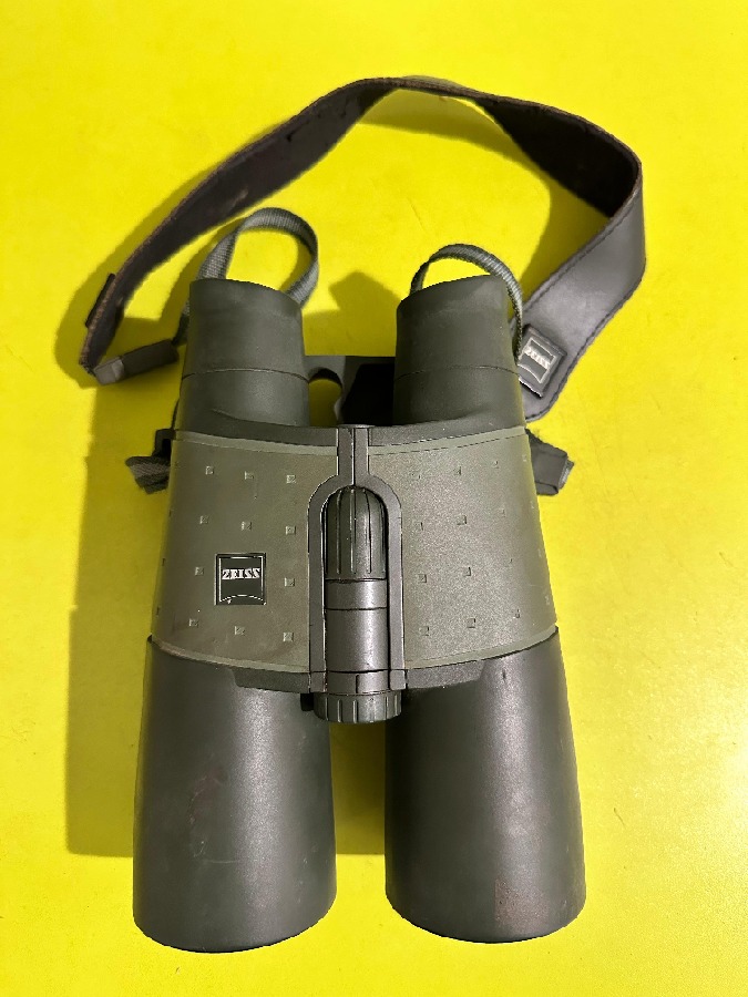 Prismáticos Zeiss 10x56B T* P*