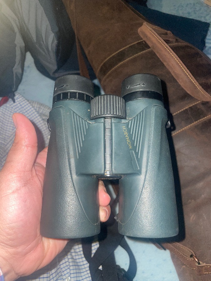 Prismático Nikon 8x42