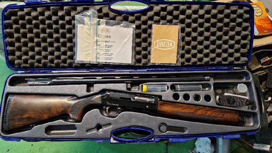 Escopeta Repetidora Breda Ermes 2000