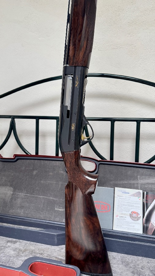 Escopeta Repetidora Breda Xanthos Black