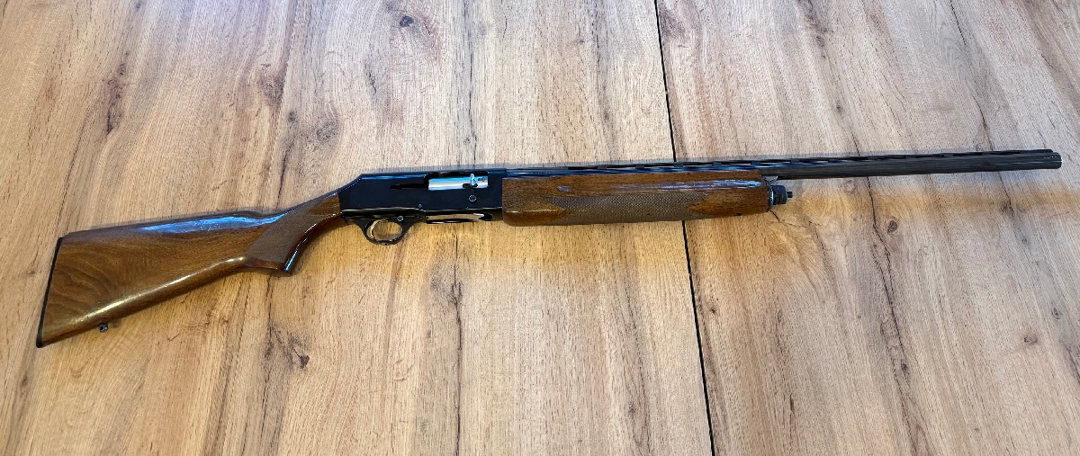 Escopeta Repetidora Browning Calibre 12