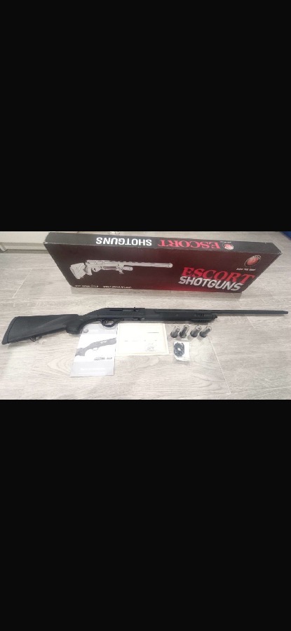 Escopeta Repetidora con Polichoques