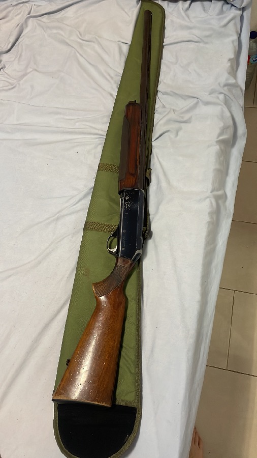 Escopeta Repetidora Fabarm en Buen Estado