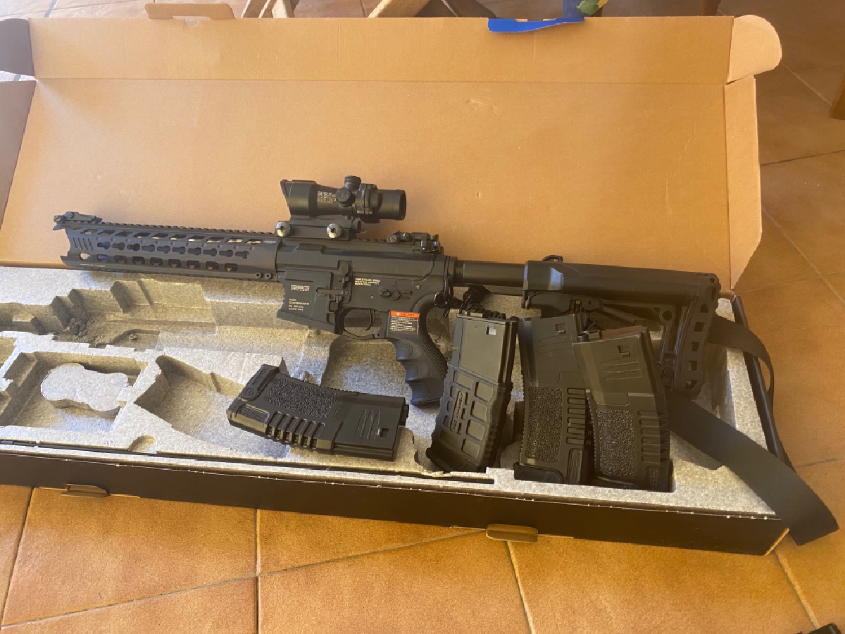 Réplica AEG M4 G&G GC16 Predator