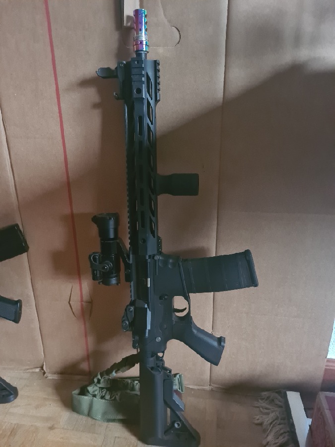 Lancer Tactical LT04 y LT25