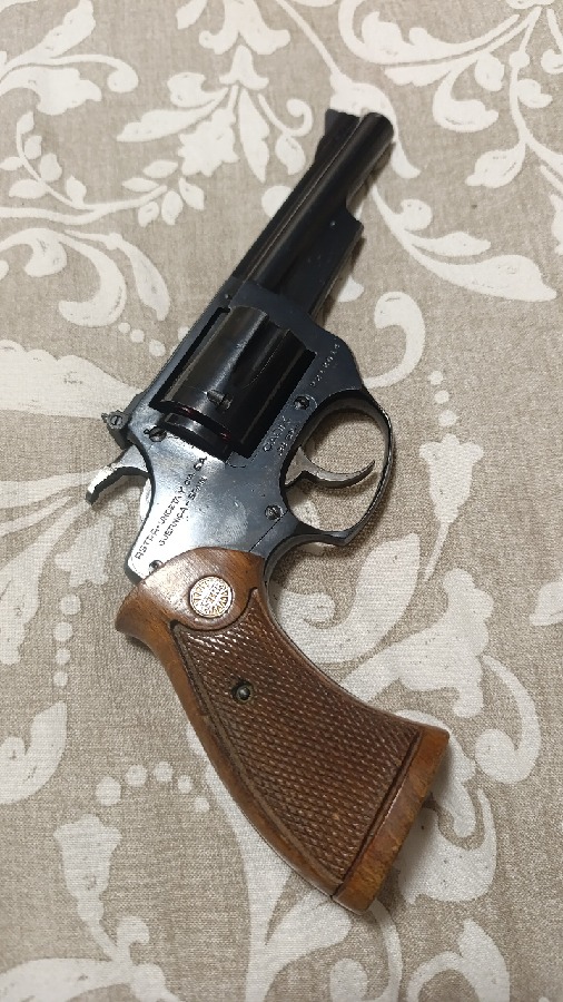 Revolver Astra Cadix