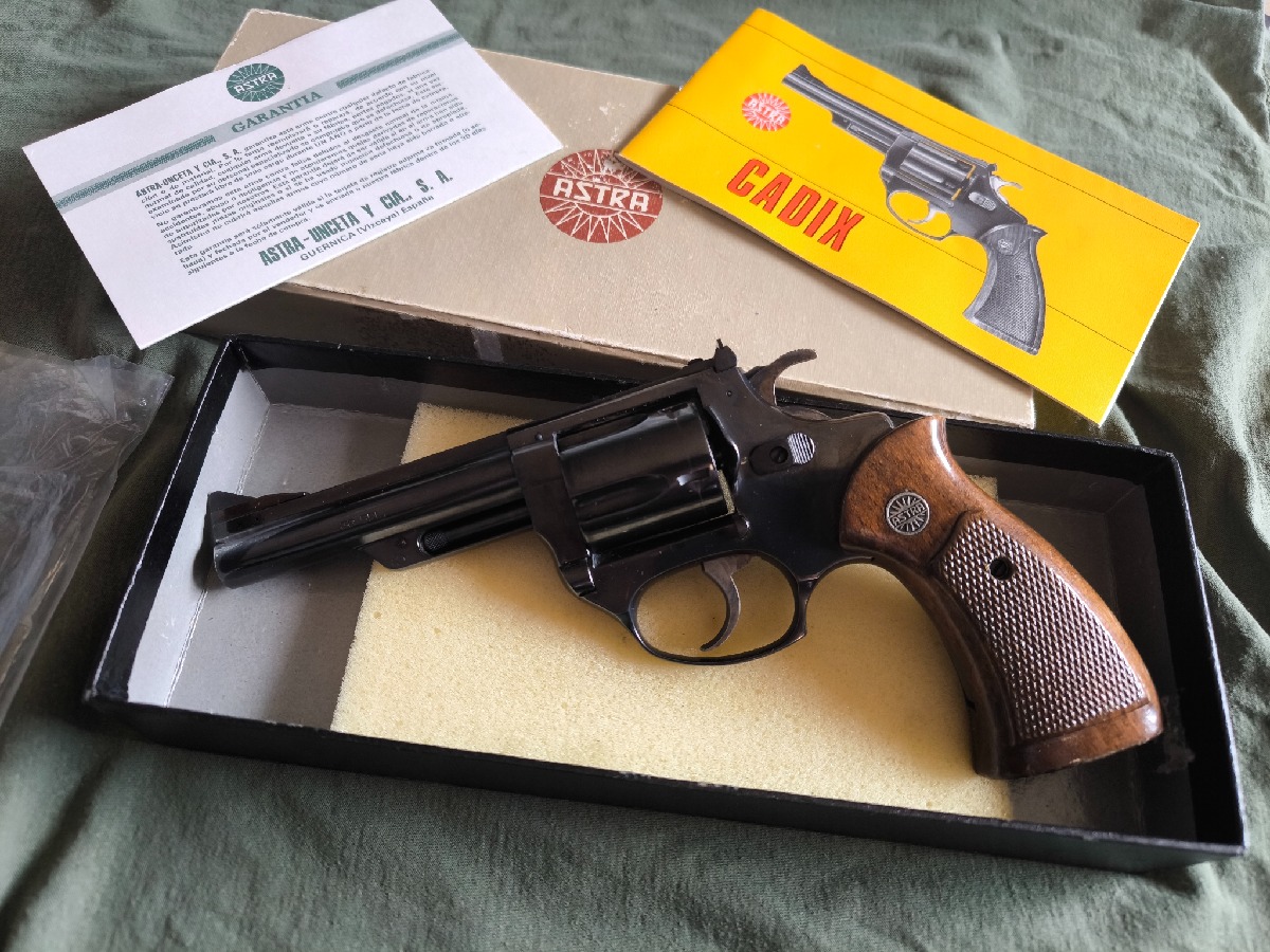 Revolver Astra Cadix 38