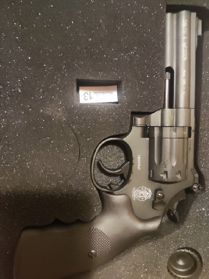 Umarex CO2 S&W replica