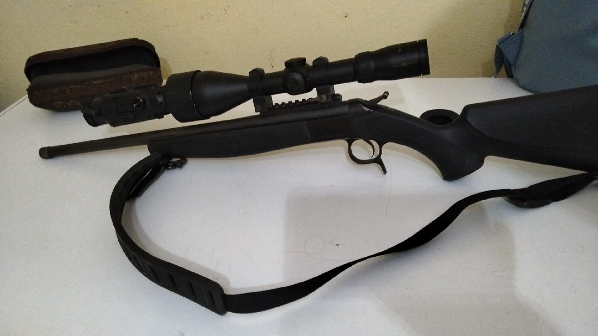 Rifle 243 Bergara con mira y visor