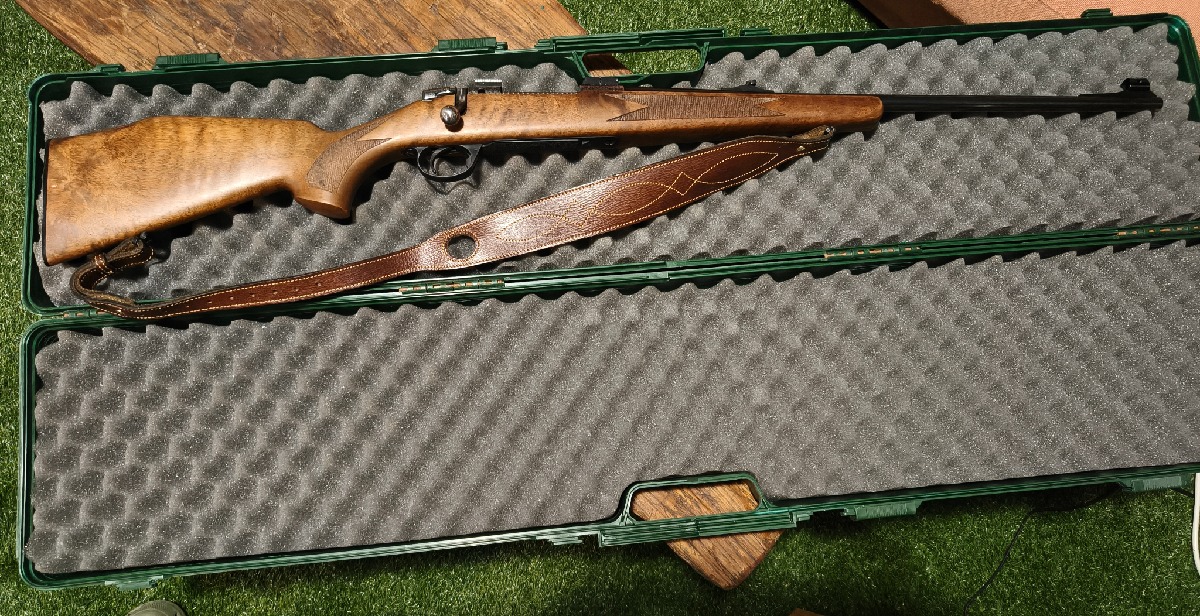 Rifle Cerrojo Zoli de Luxe con Dos Visores