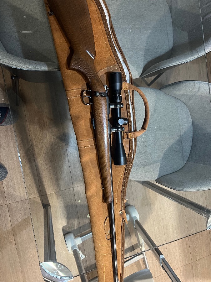 Rifle Ceska Cal. 22 de Cerrojo