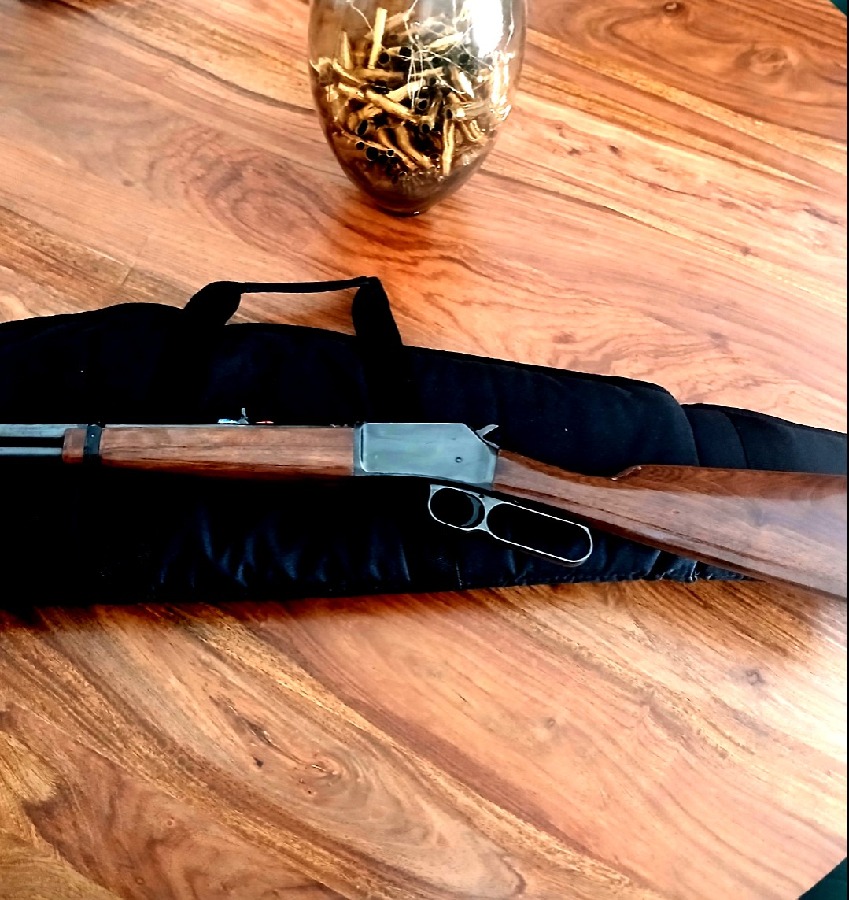 Rifle de palanca Browning 22lr