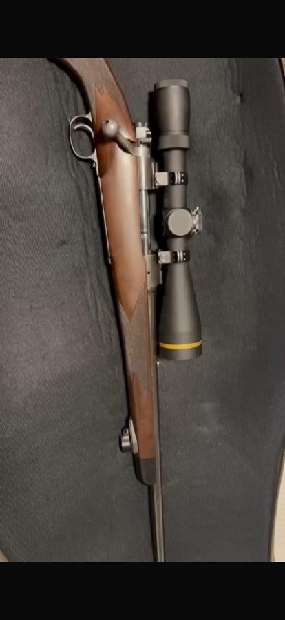 Rifle Winchester M70 Pre 64 + Visor Leupold VX6 3-18x50 RI4A