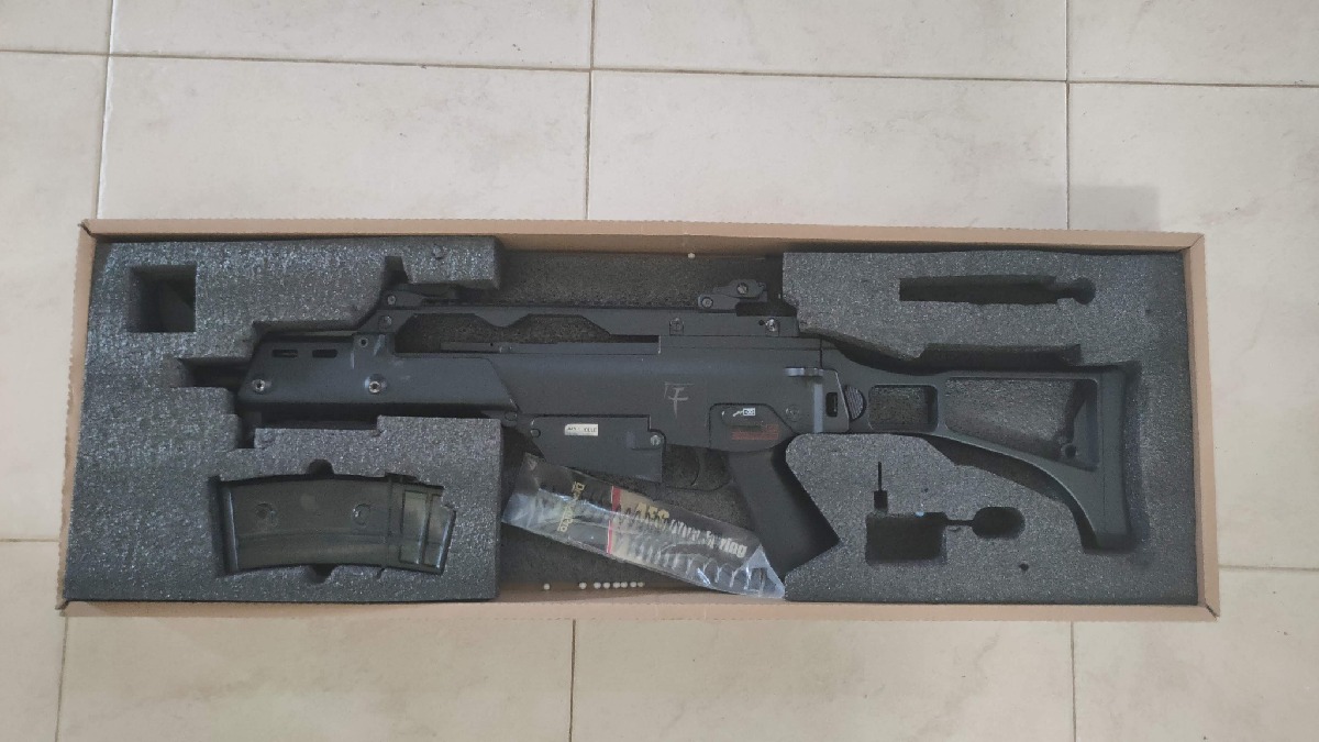 Réplica Saigo G36 + Muelle M100 + Batería