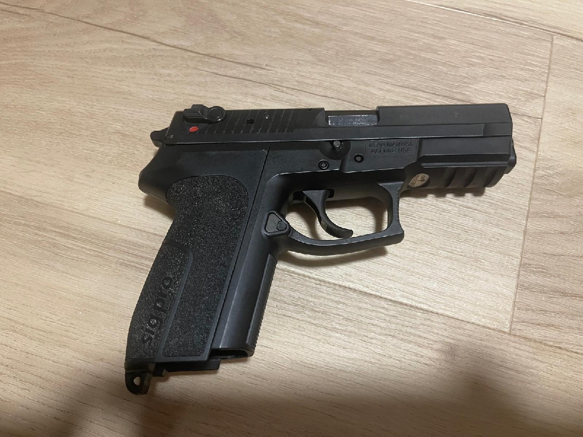SIG Sauer SP2022 – Excelente Estado