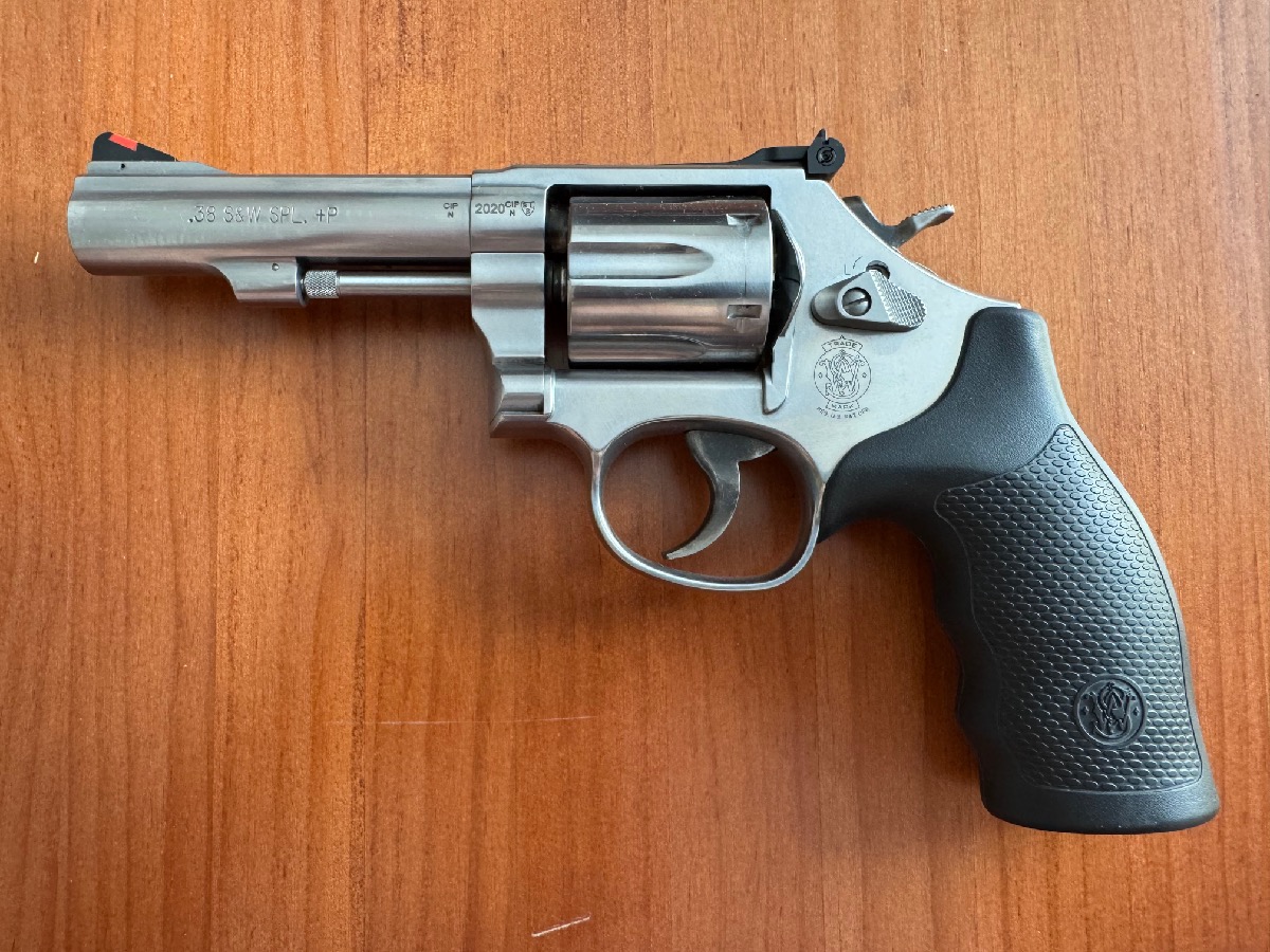 Smith & Wesson 67 4" Inox Calibre 38