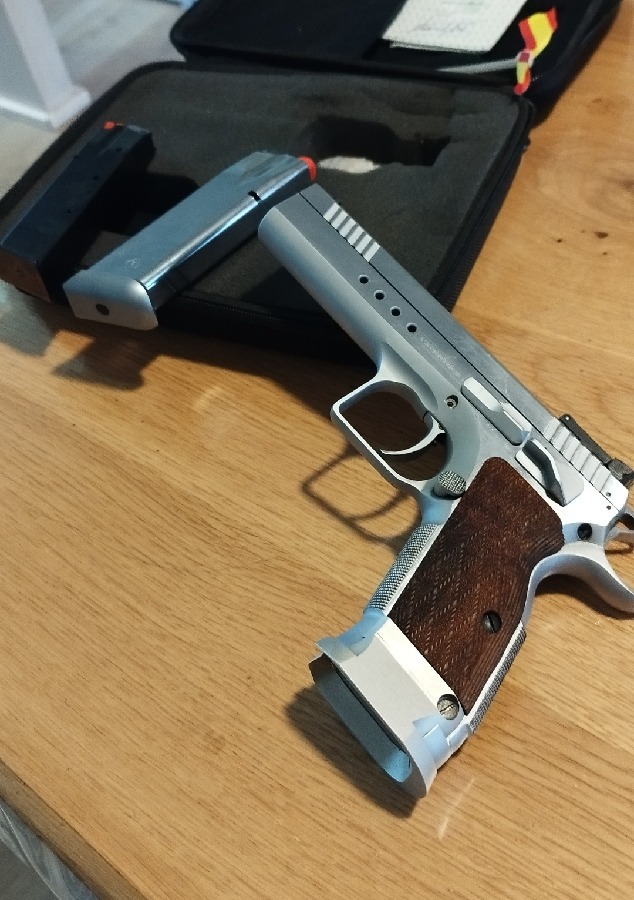 Tanfoglio Limited