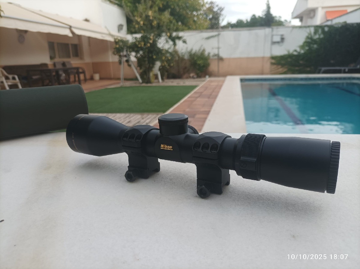 Visor Nikon Monarch Gold 1.5–6×42