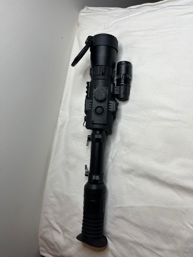 Visor nocturno Yukón Photon RT 6x50